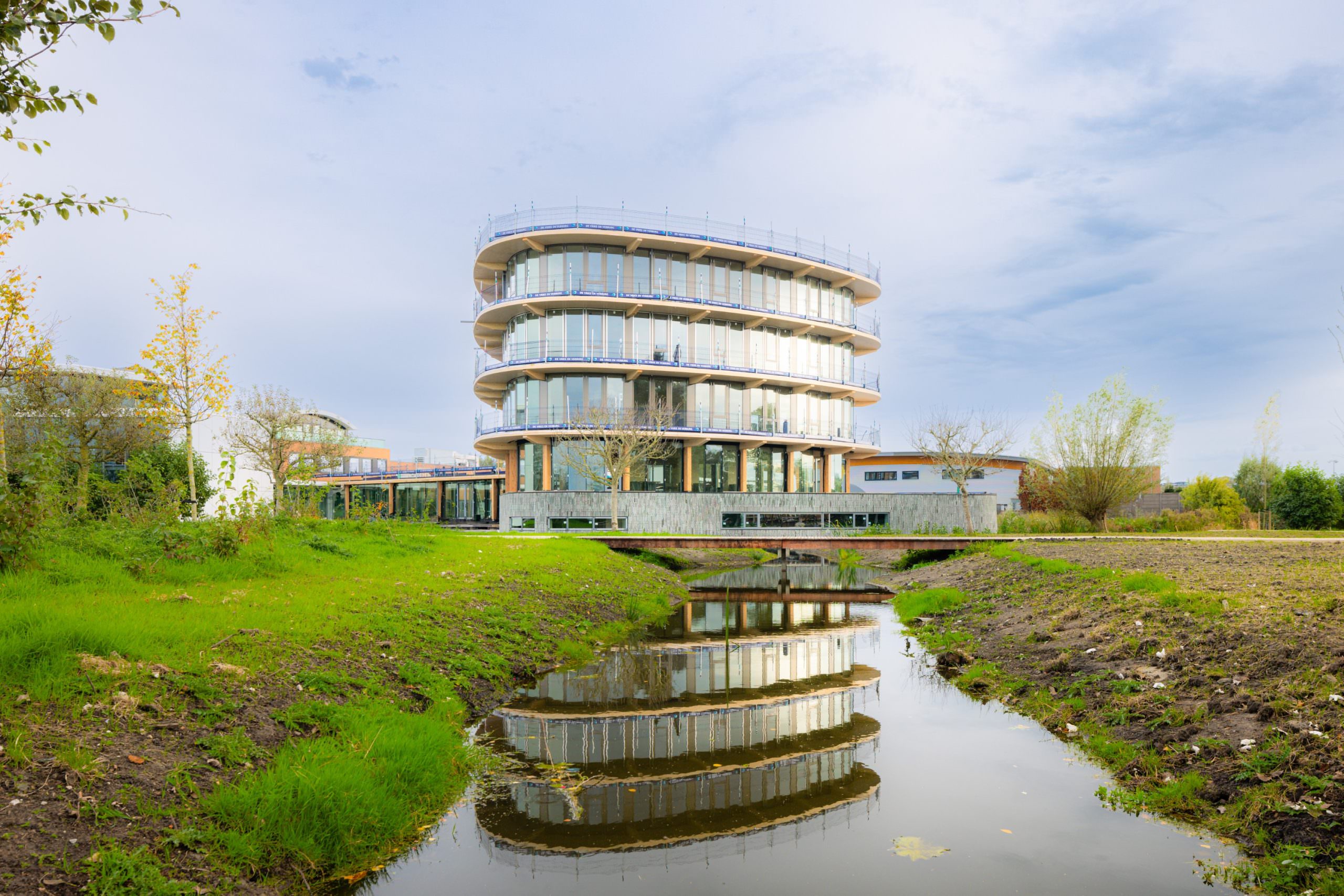 LL5A8752 Vandaglas bv Parel in de Polder HDR bewerkt (Aangepast) (1)