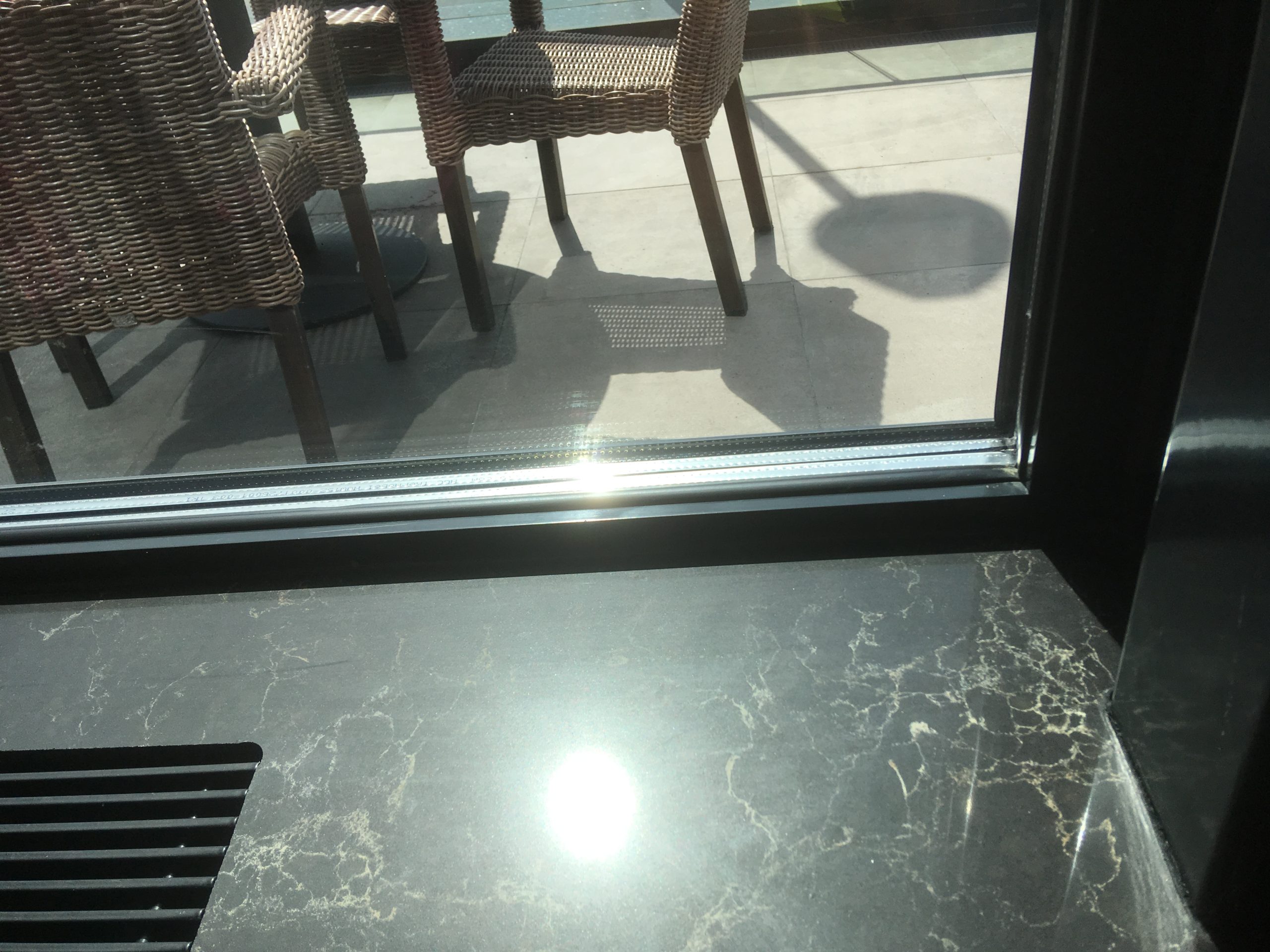 Vandaglas bv | Warm-edge spacer - Triple glas